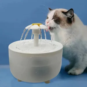 Offrez à votre chat une eau toujours propre et fraîche avec cette fontaine automatique filtrante silencieuse